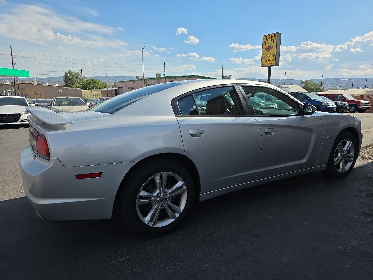 Dodge Charger 4dr Sdn RT Plus AWD 2011