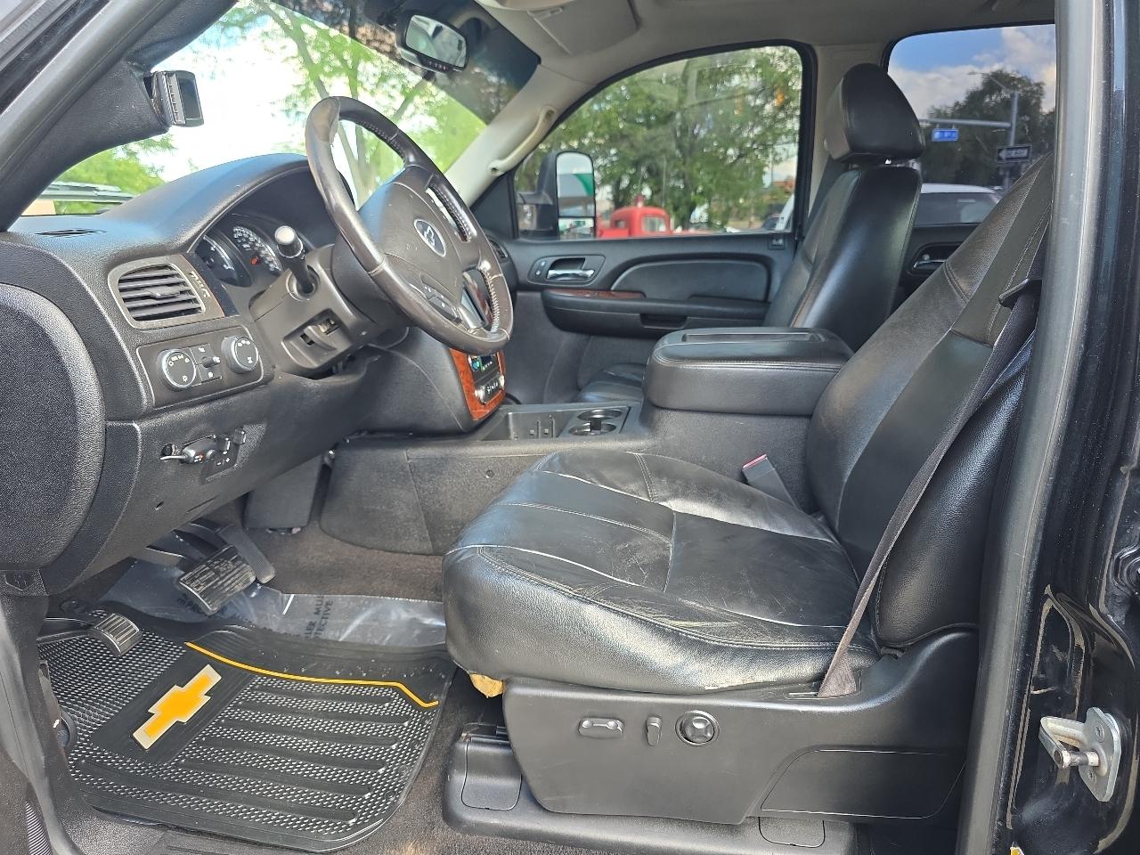 Chevrolet Silverado 2500HD 4WD Crew Cab 153" LTZ 2008