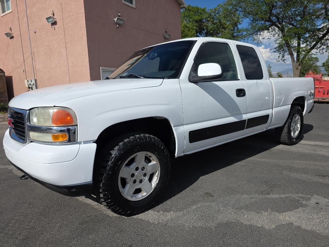 GMC Sierra 1500 4WD Ext Cab 134.0" Work Truck *Ltd Avail* 2002
