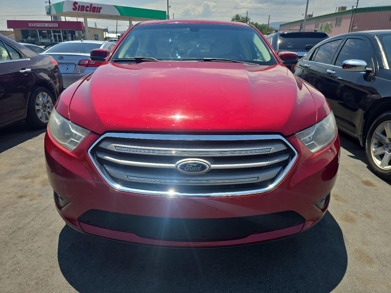 Ford Taurus 4dr Sdn SEL FWD 2013