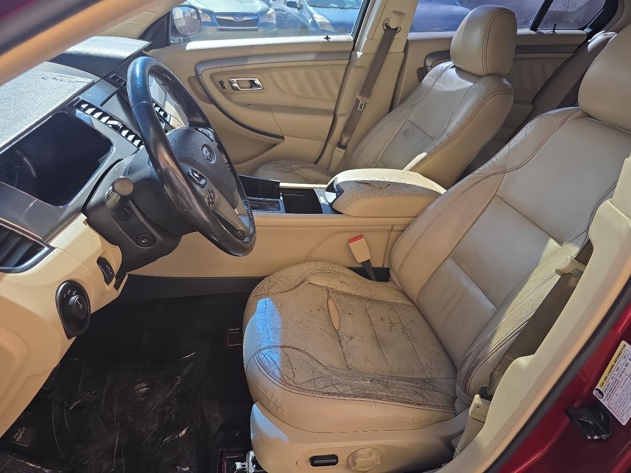 Ford Taurus 4dr Sdn SEL FWD 2013