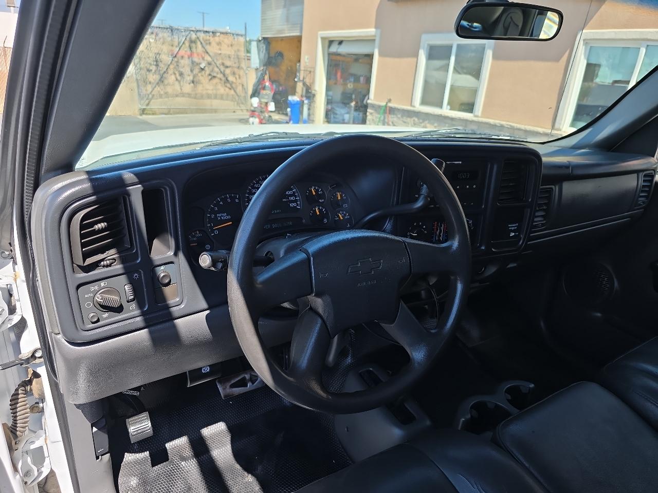 Chevrolet Silverado 2500HD Ext Cab 157.5" WB 4WD Work Truck 2004