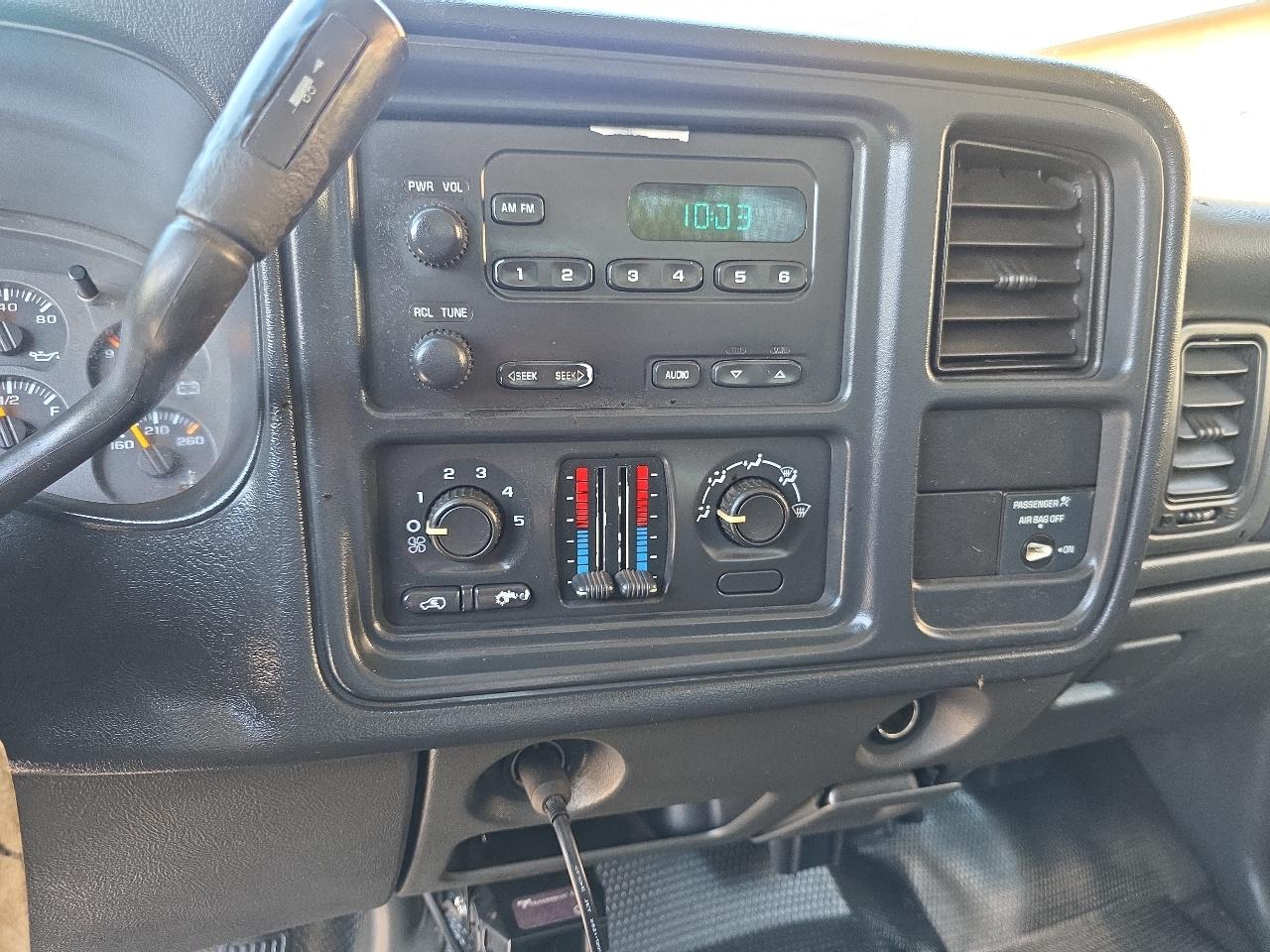 Chevrolet Silverado 2500HD Ext Cab 157.5" WB 4WD Work Truck 2004