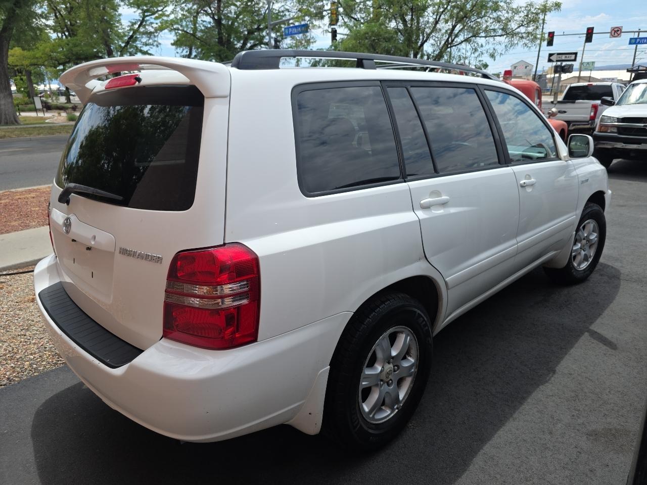 Toyota Highlander 4dr V6 4WD (Natl) 2003
