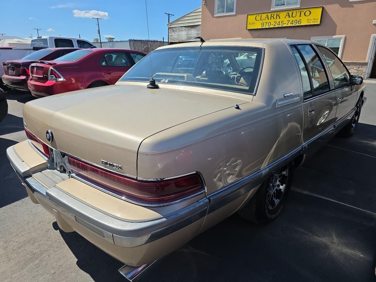 Buick Roadmaster 4dr Sedan 1994