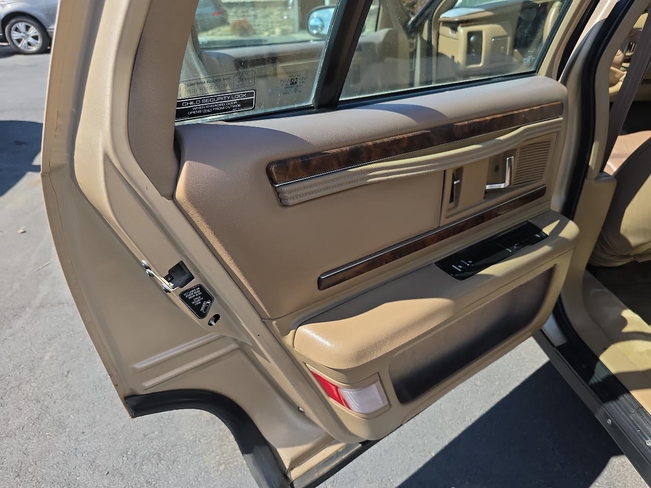 Buick Roadmaster 4dr Sedan 1994
