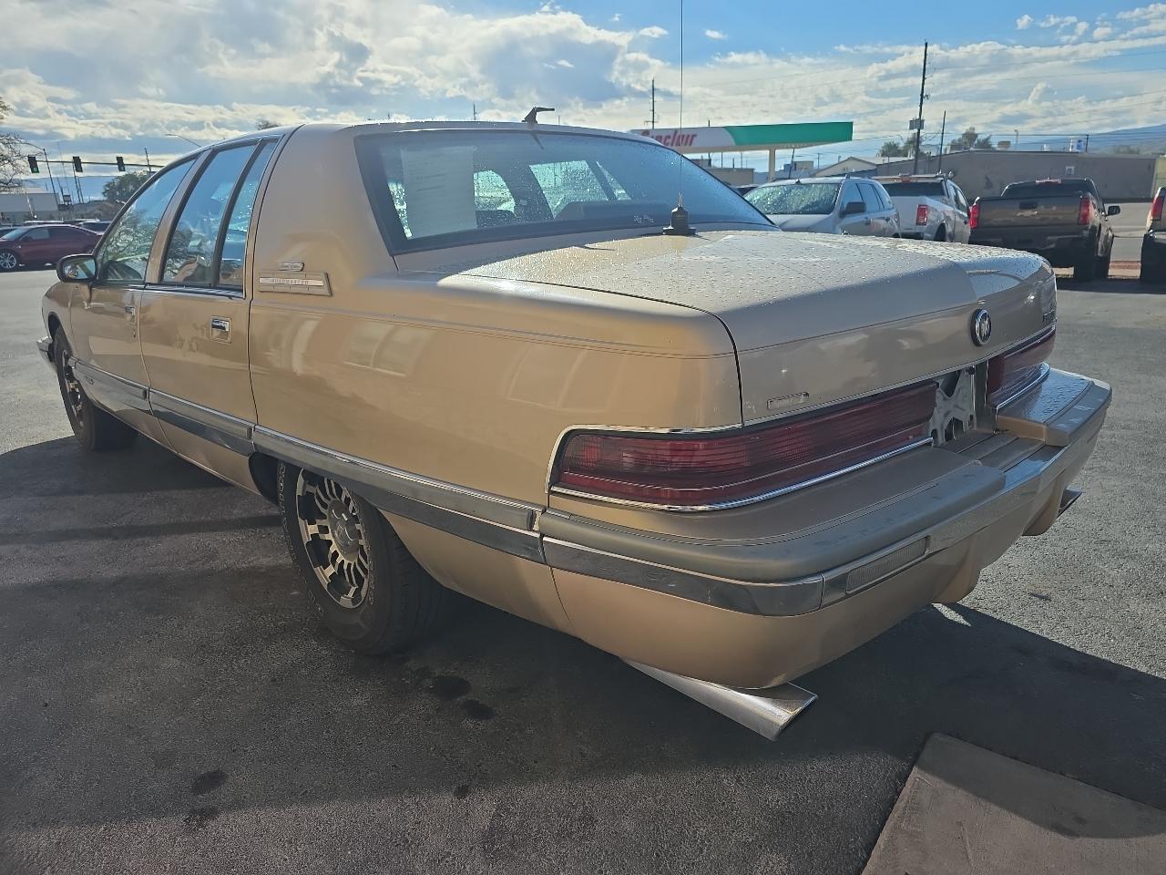 Buick Roadmaster 4dr Sedan 1994