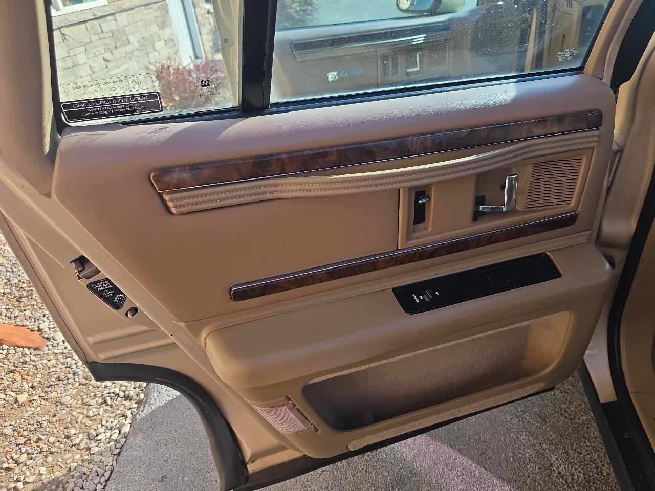 Buick Roadmaster 4dr Sedan 1994