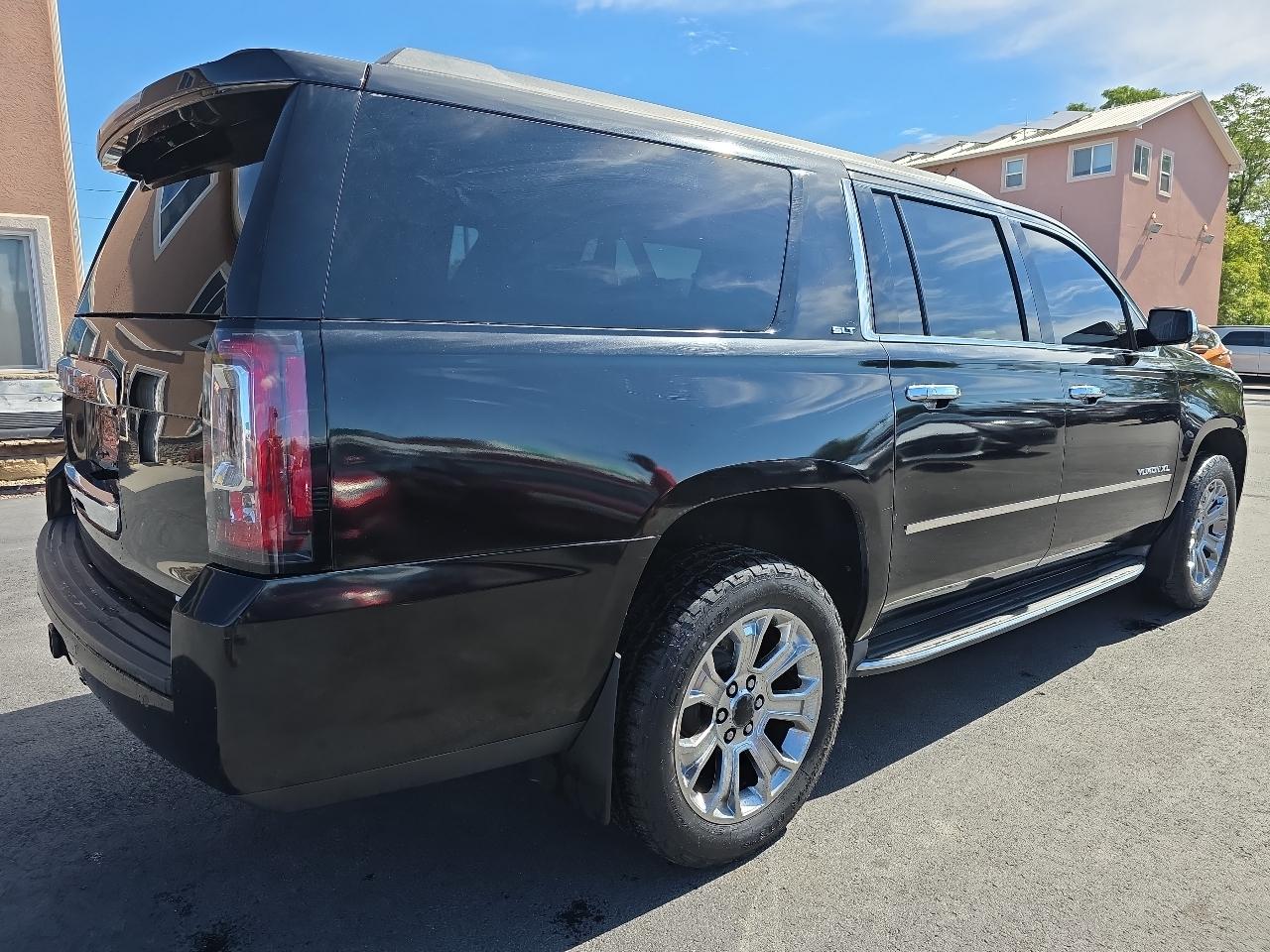 GMC Yukon XL 4WD 4dr SLT 2015
