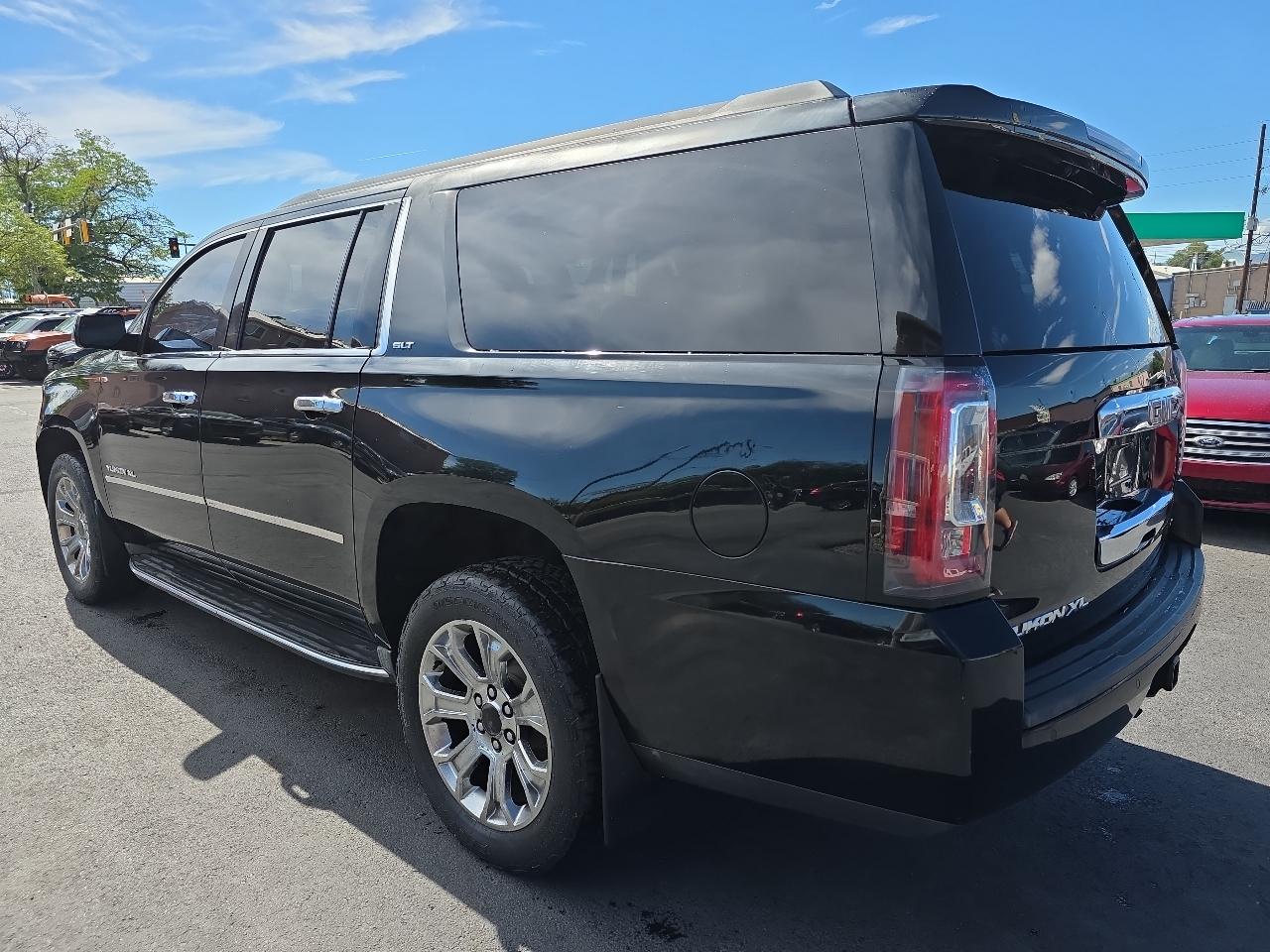 GMC Yukon XL 4WD 4dr SLT 2015