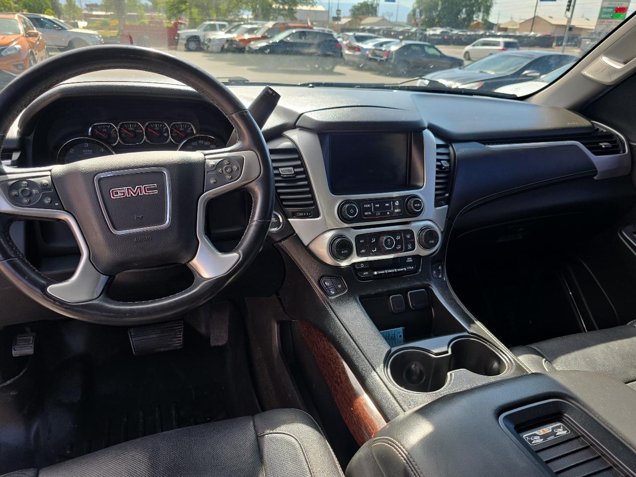 GMC Yukon XL 4WD 4dr SLT 2015