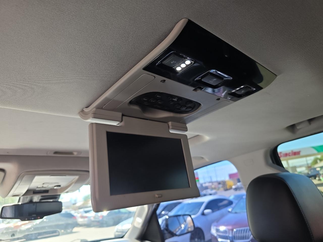 GMC Yukon XL 4WD 4dr SLT 2015