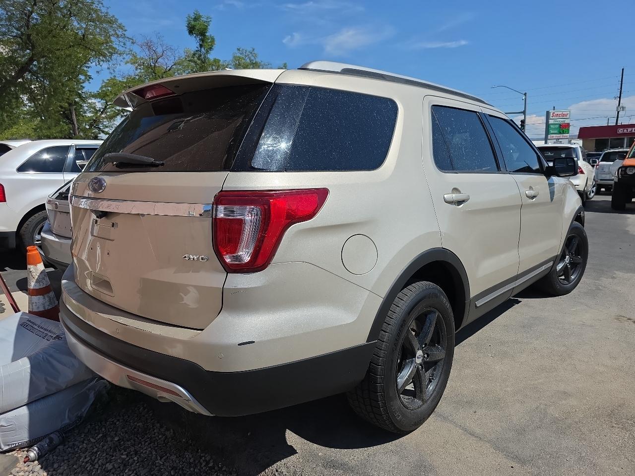 Ford Explorer XLT 4WD 2017