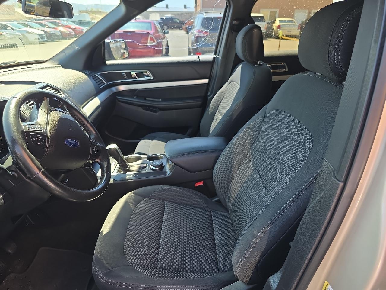 Ford Explorer XLT 4WD 2017