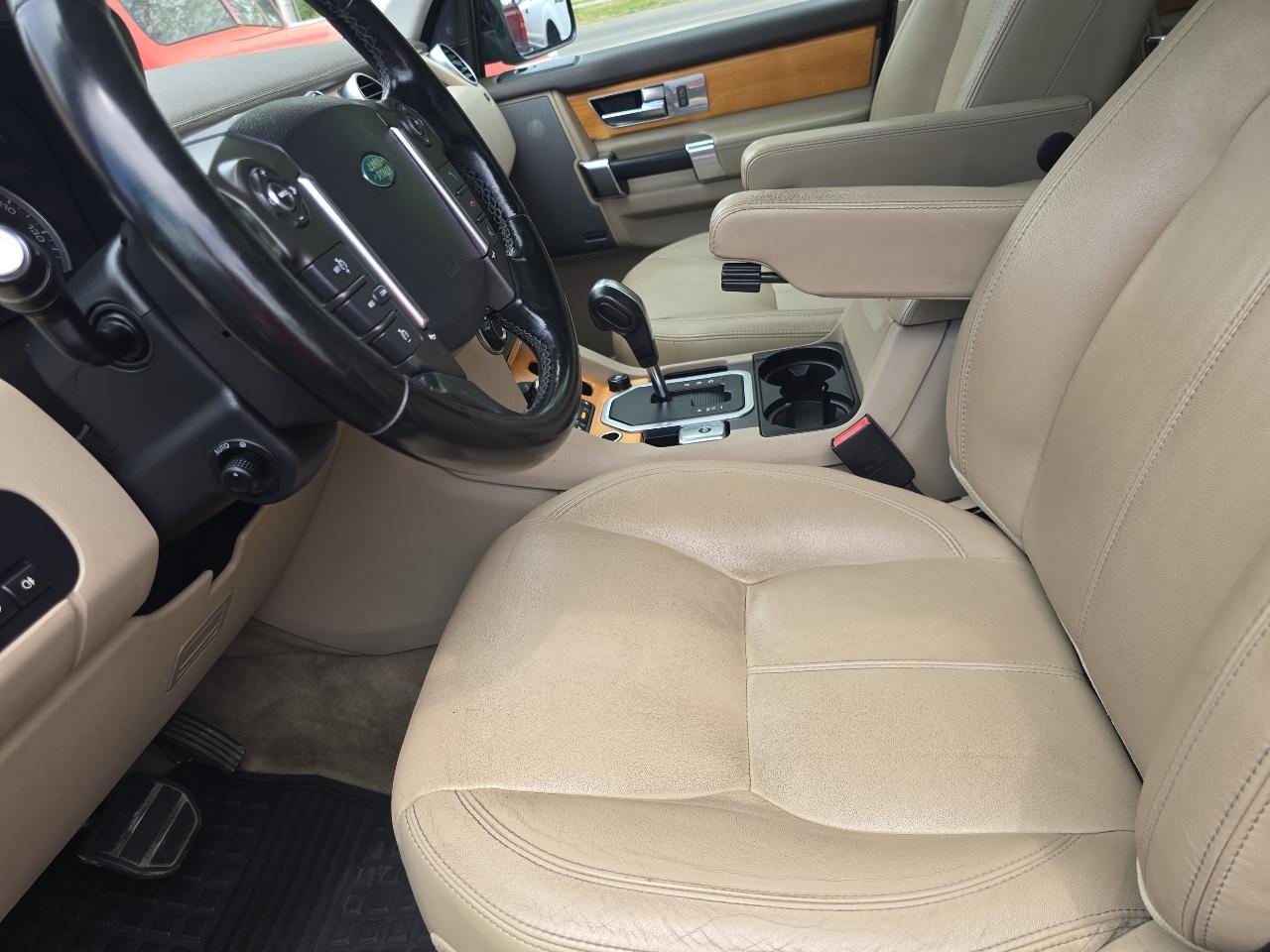 Land Rover LR4 4WD 4dr LUX 2012