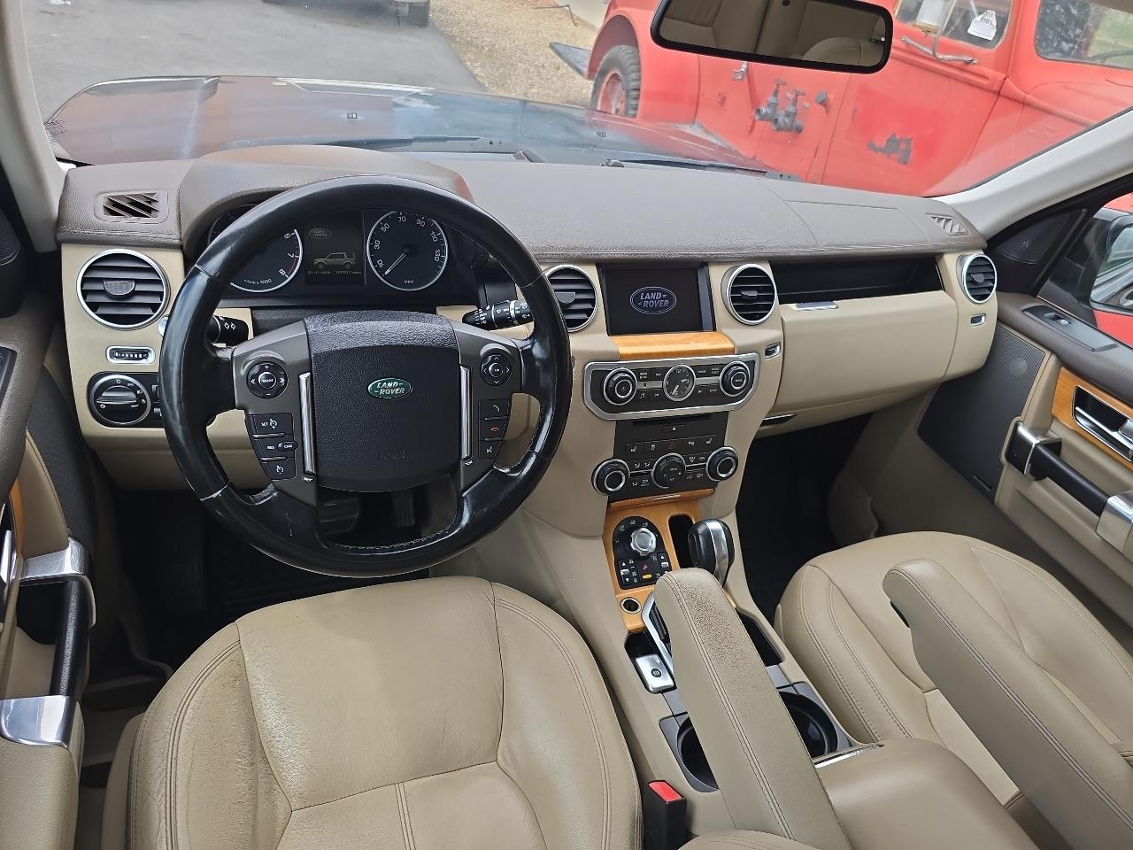 Land Rover LR4 4WD 4dr LUX 2012