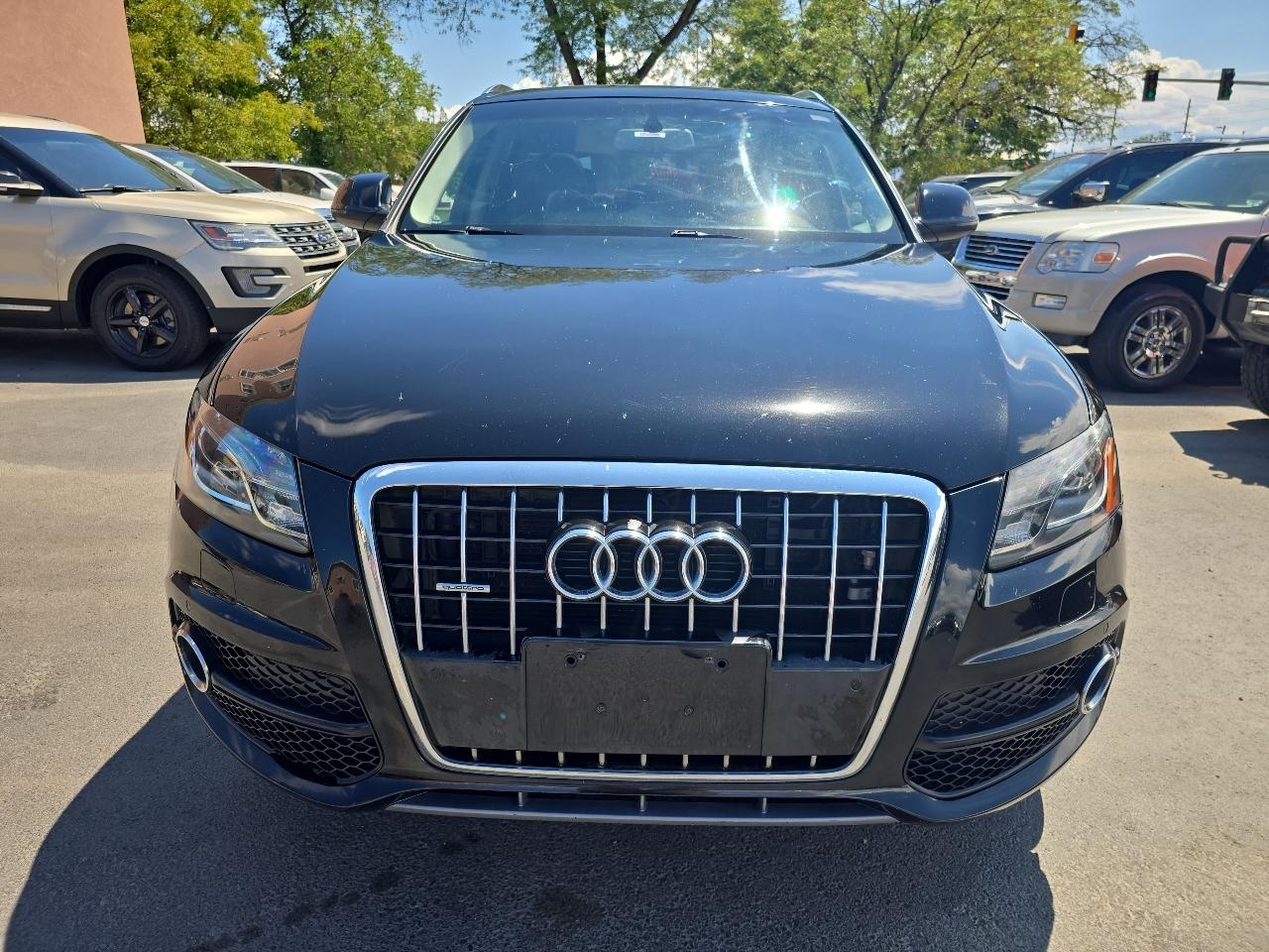 Audi Q5 quattro 4dr 3.2L Premium Plus 2011