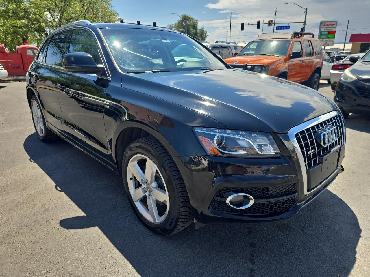 Audi Q5 quattro 4dr 3.2L Premium Plus 2011