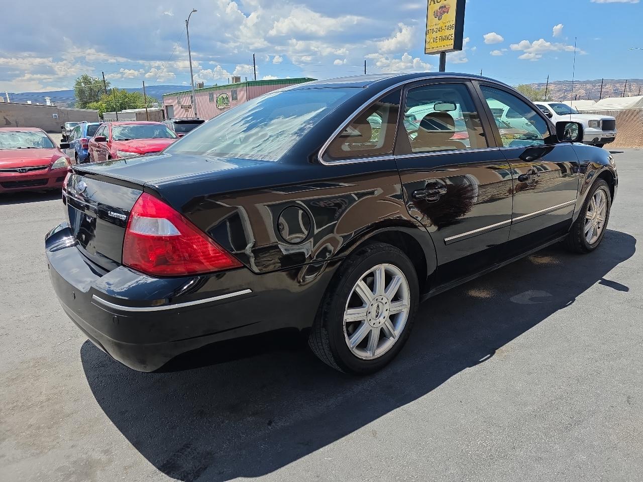 Ford Five Hundred 4dr Sdn Limited 2005