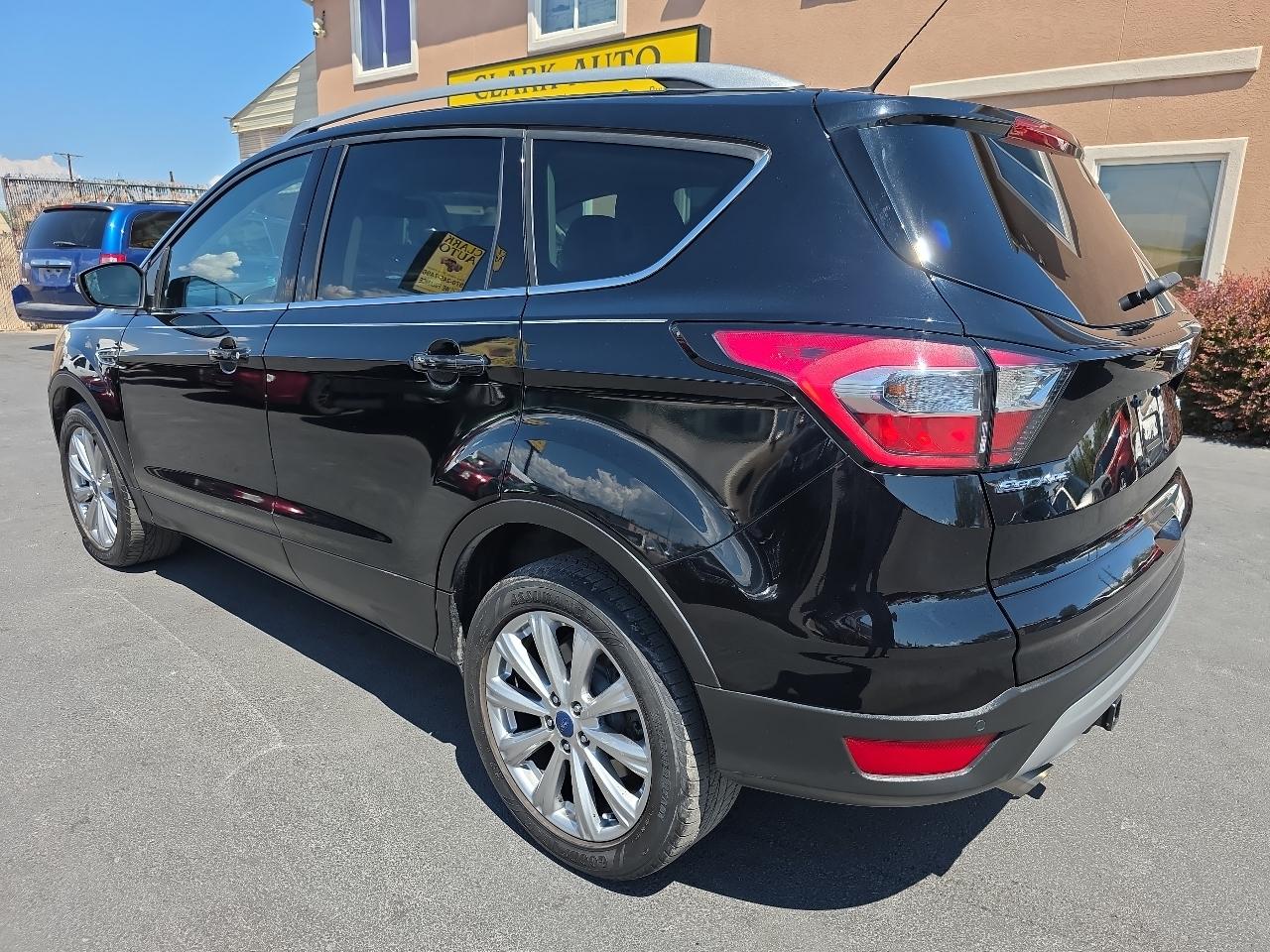 Ford Escape Titanium 4WD 2017