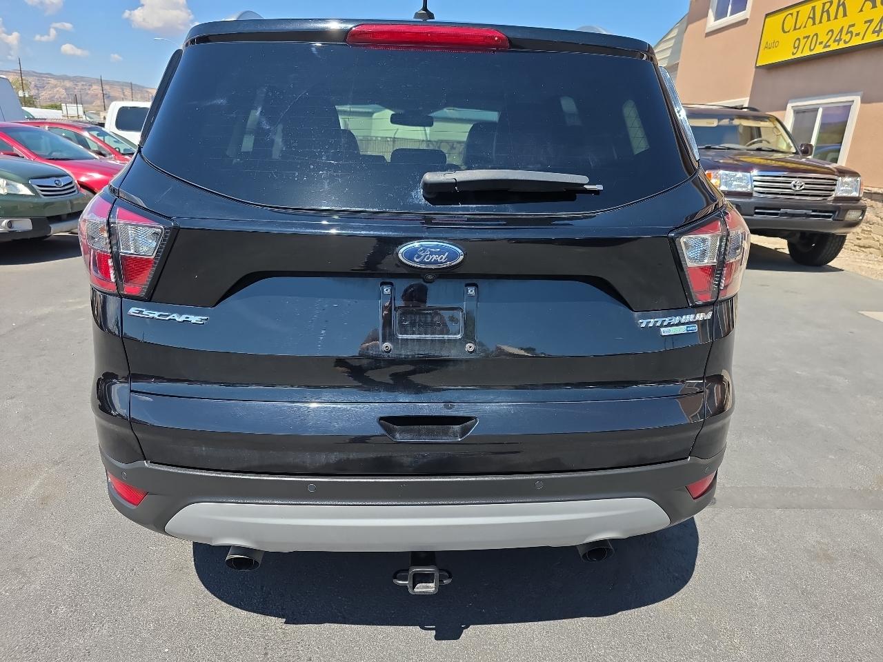 Ford Escape Titanium 4WD 2017