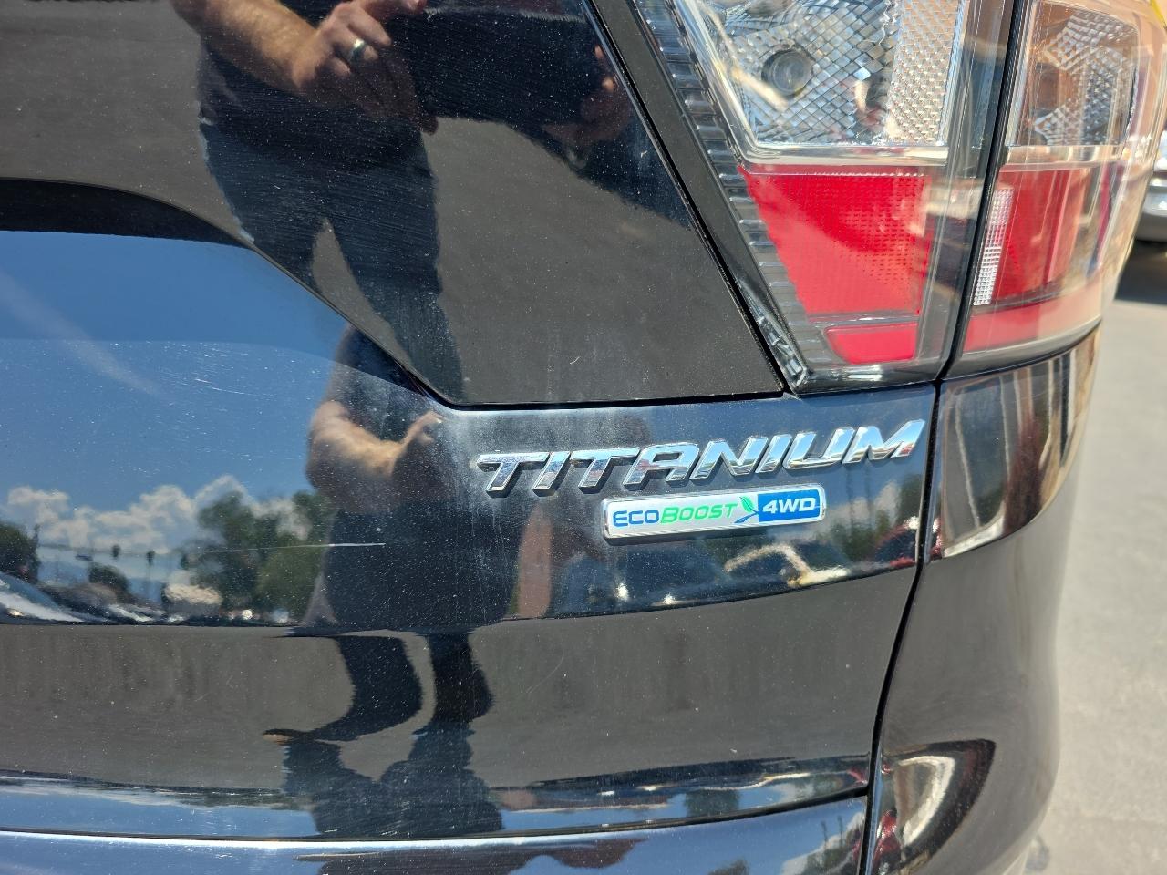 Ford Escape Titanium 4WD 2017