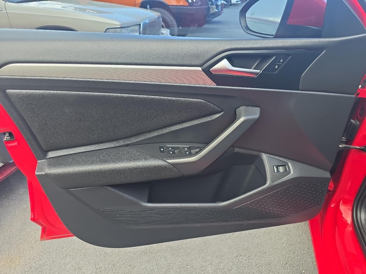 Volkswagen Jetta R-Line Auto w/SULEV 2019