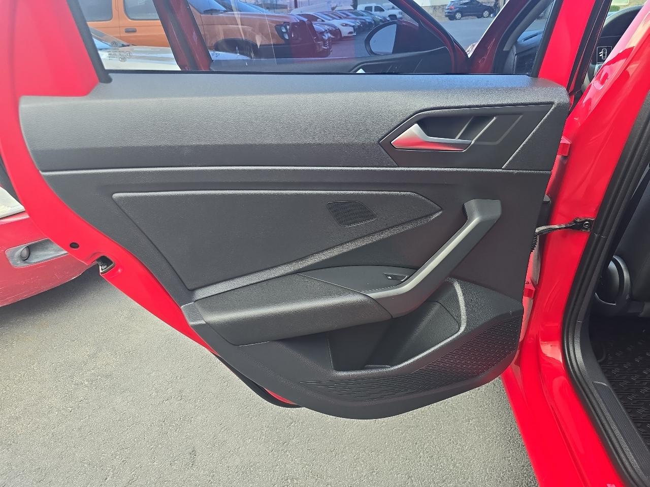 Volkswagen Jetta R-Line Auto w/SULEV 2019