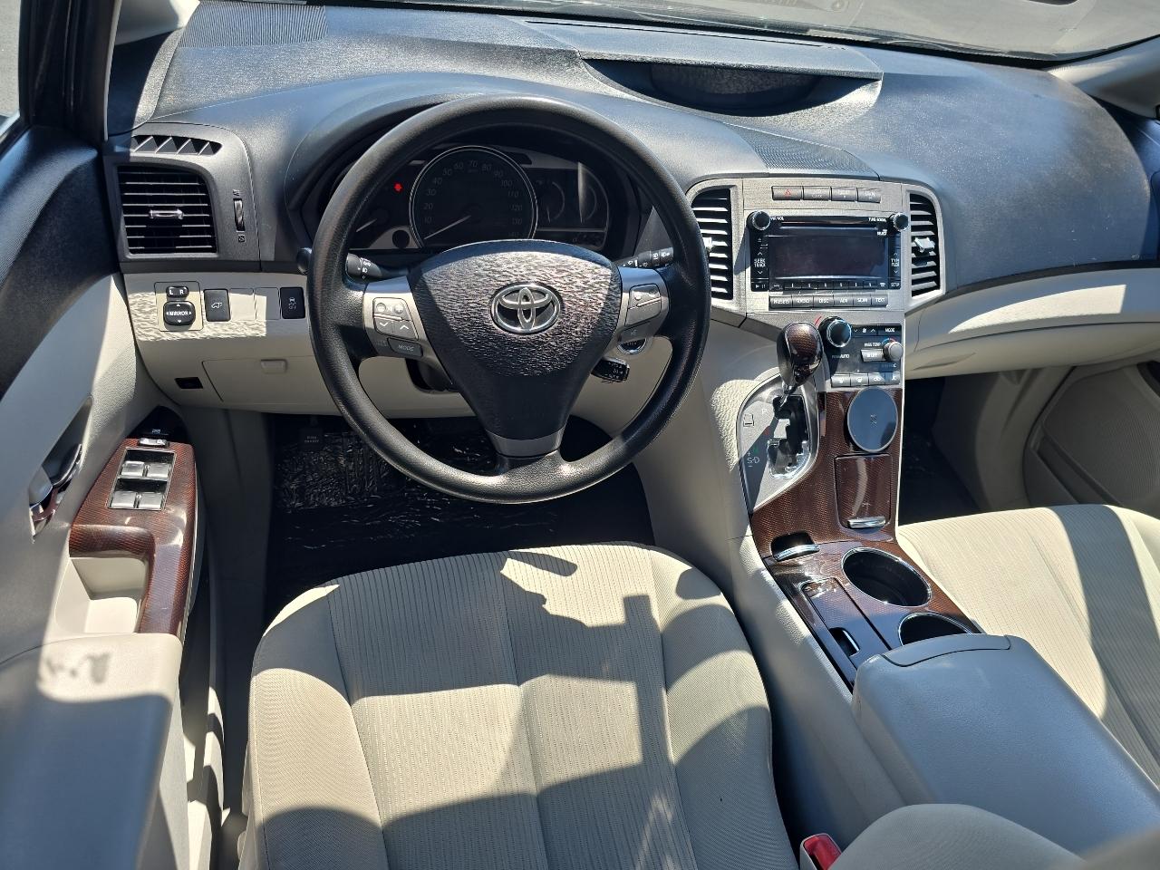 Toyota Venza 4dr Wgn I4 AWD (Natl) 2011
