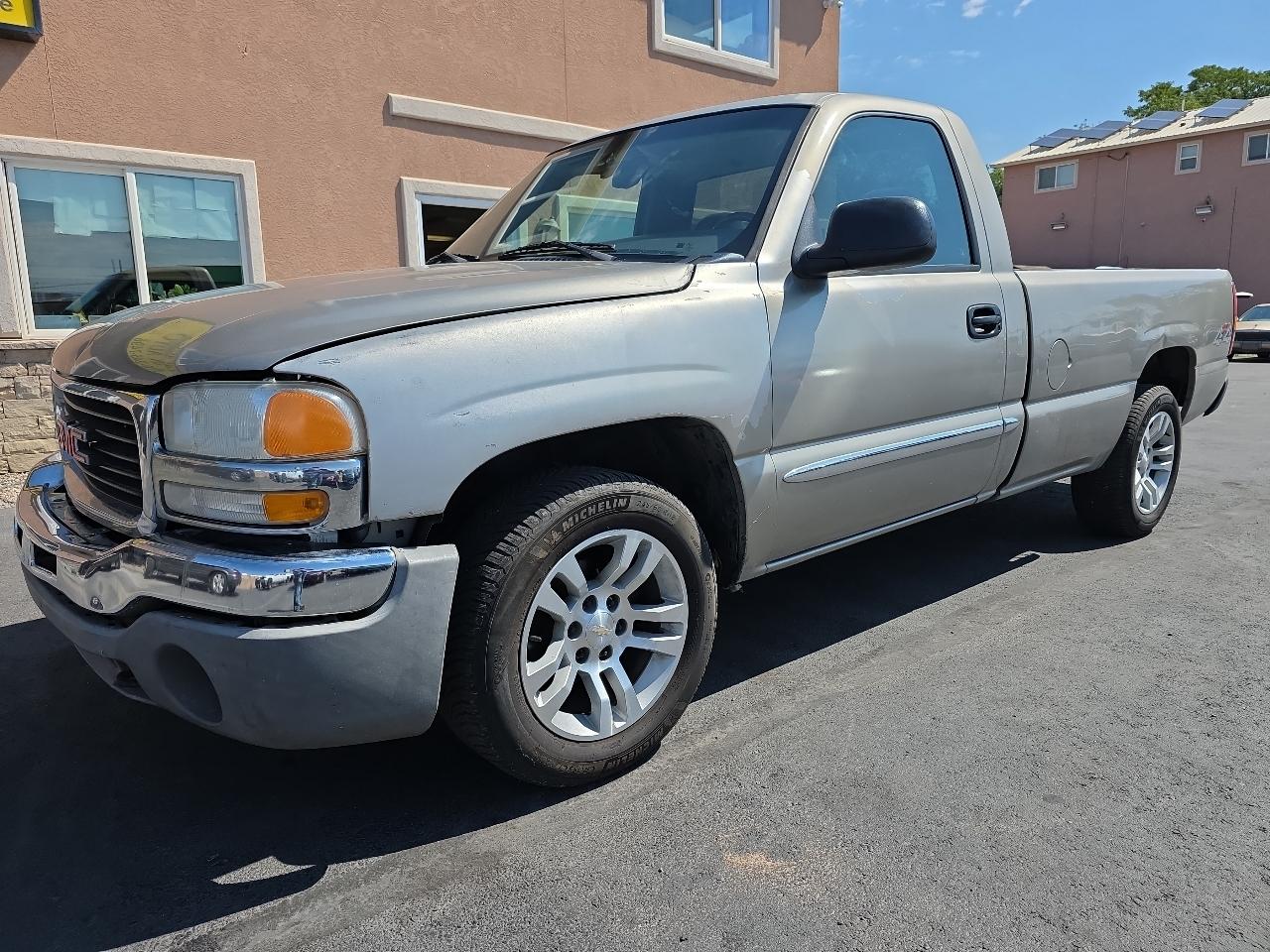 2003 GMC Sierra 1500 Reg Cab 133.0" WB 4WD SLE