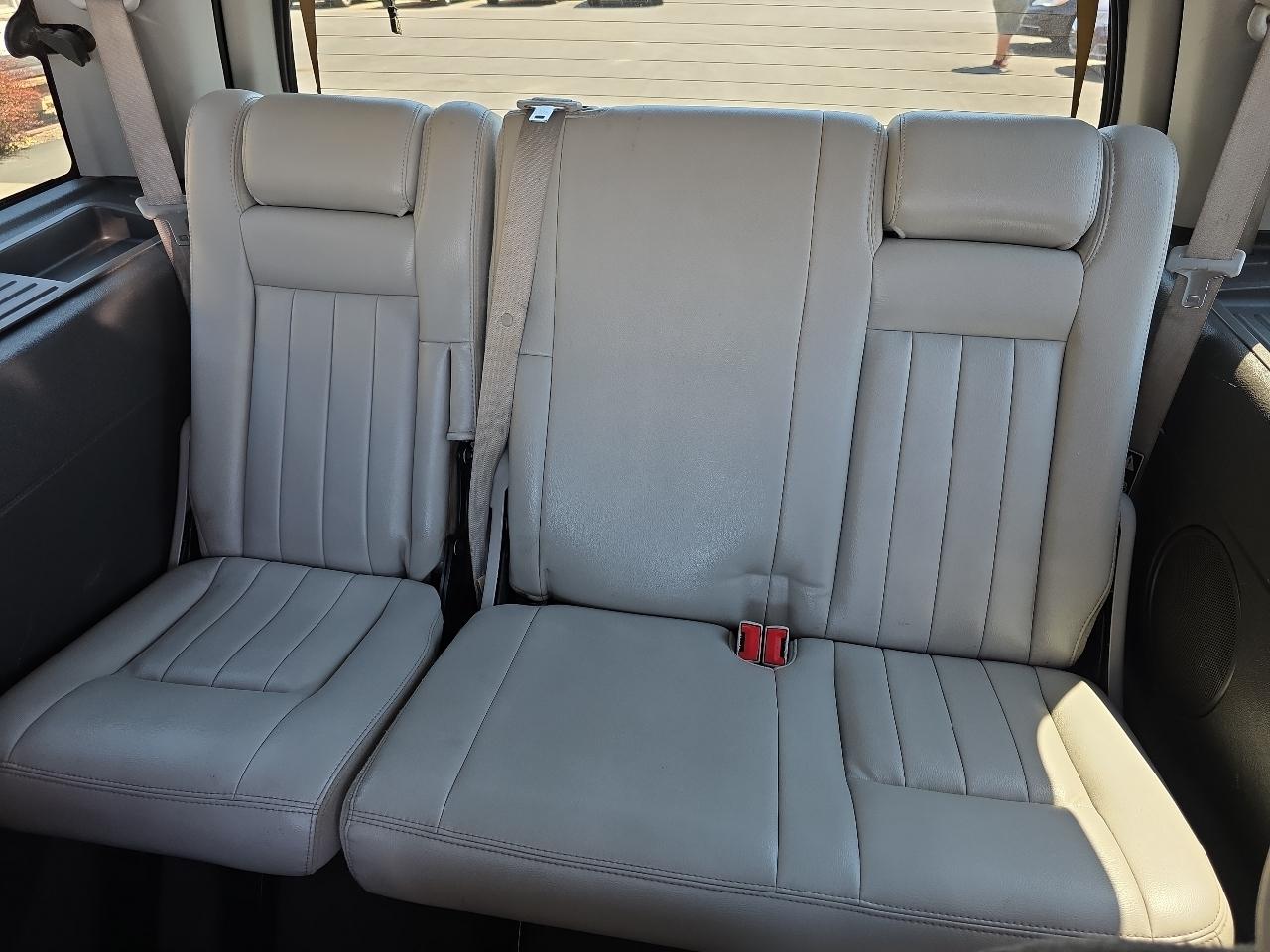 Lincoln Navigator 4dr 4WD Ultimate 2004