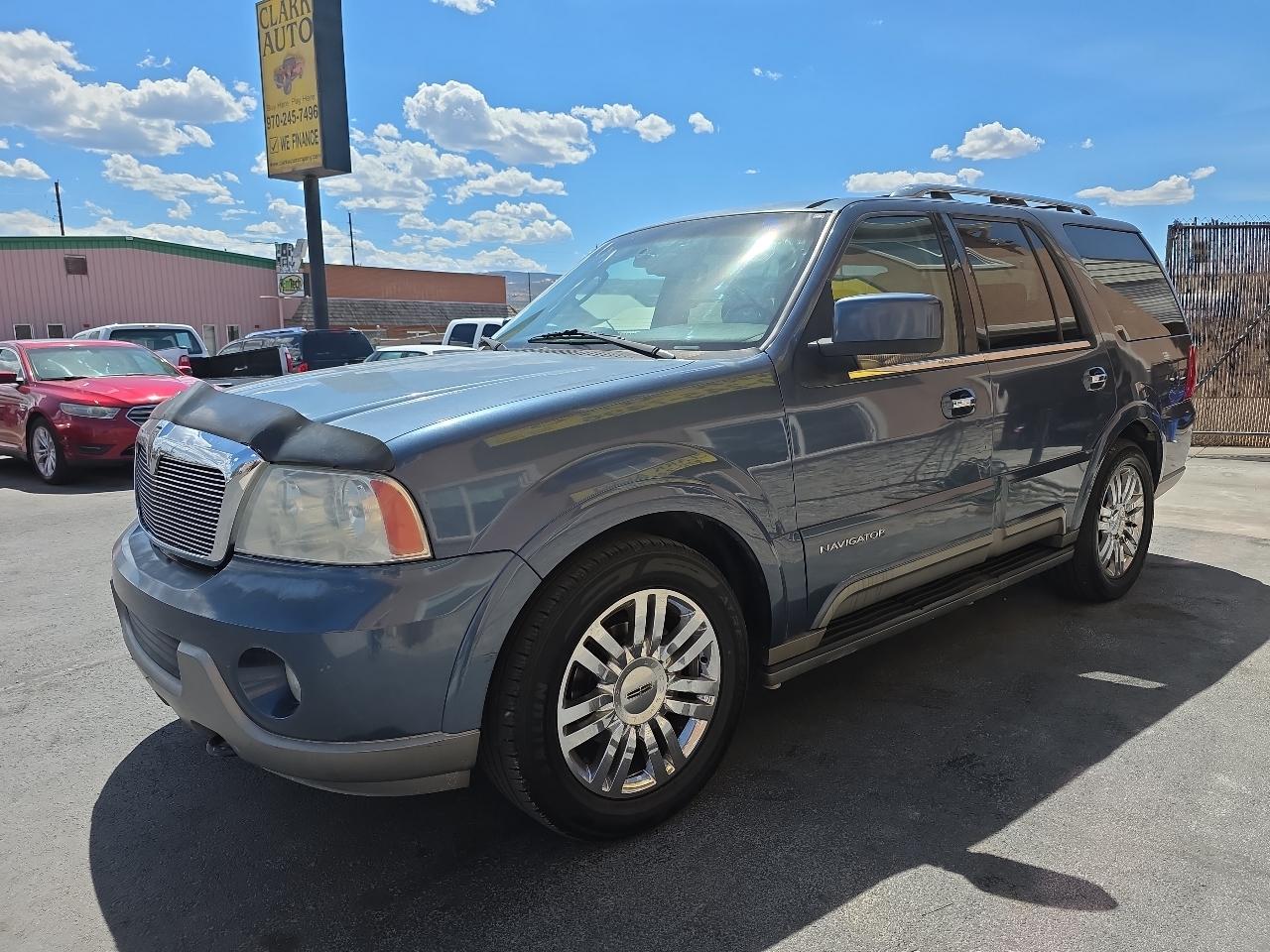 Lincoln Navigator 4dr 4WD Ultimate 2004