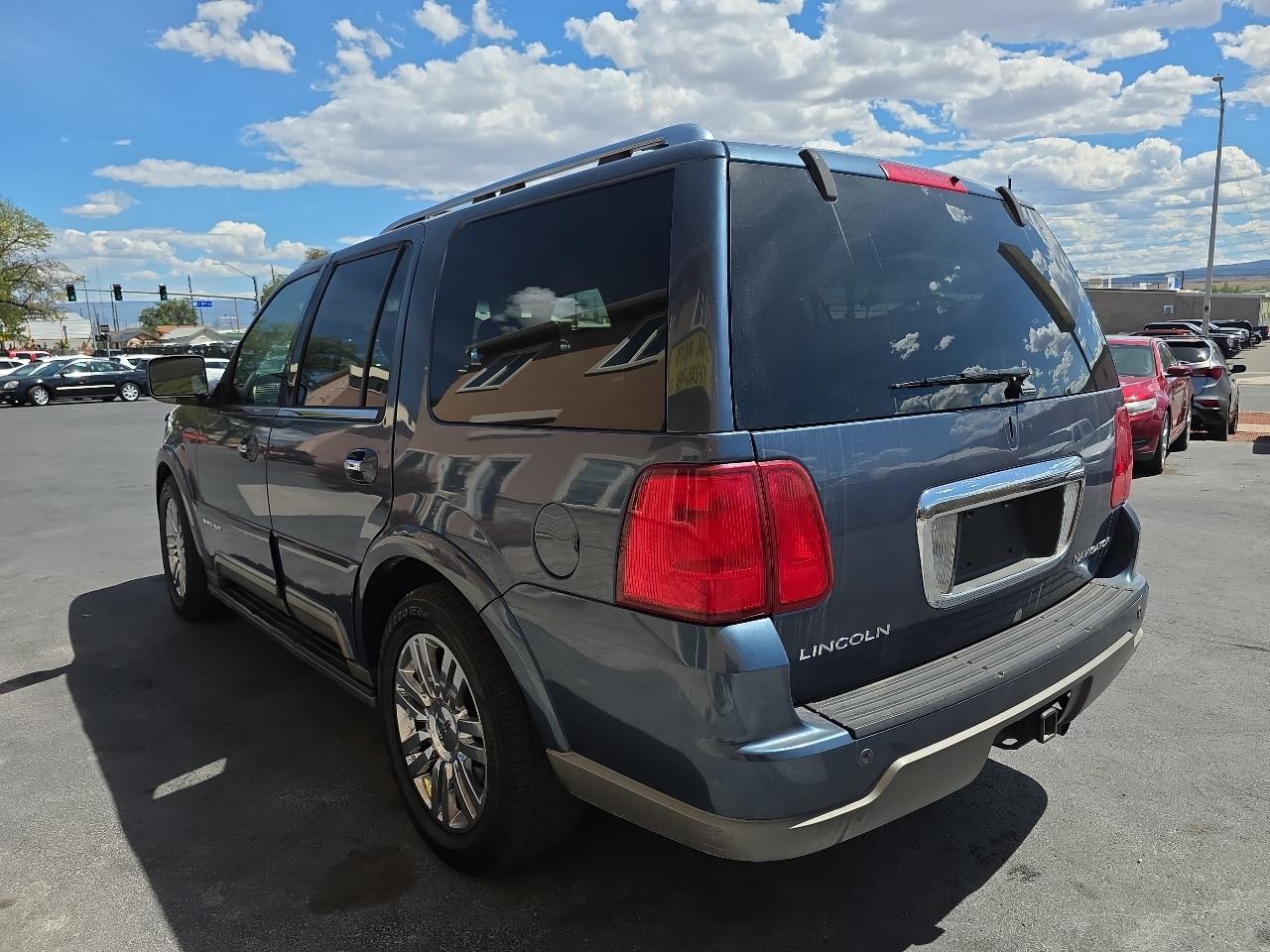 Lincoln Navigator 4dr 4WD Ultimate 2004
