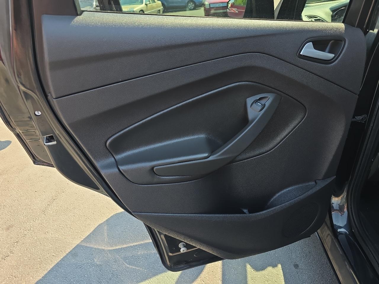 Ford Escape FWD 4dr SE 2015