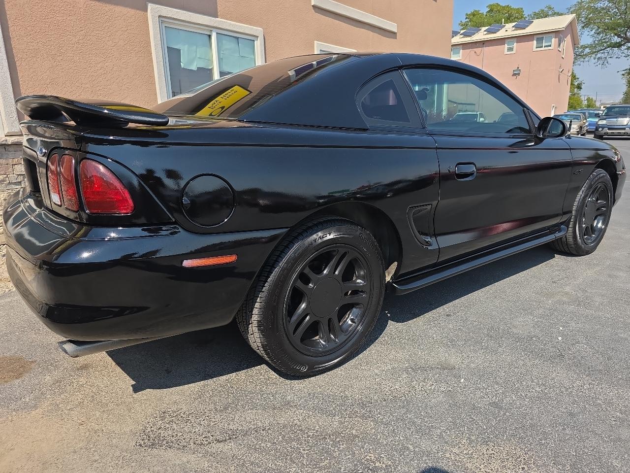 Ford Mustang 2dr Cpe GT 1998