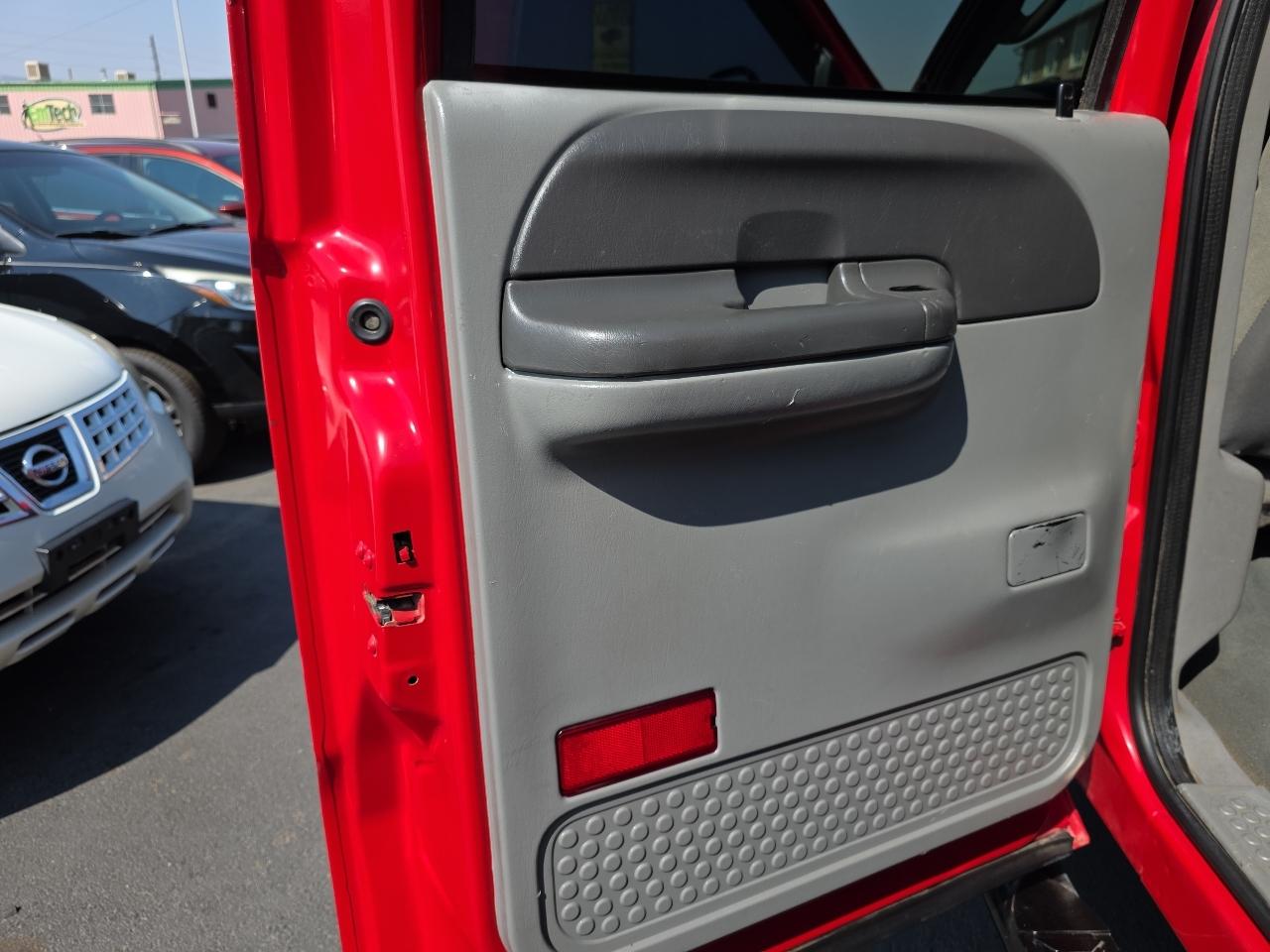 Ford Super Duty F-350 SRW Crew Cab 156" XLT 4WD 2003