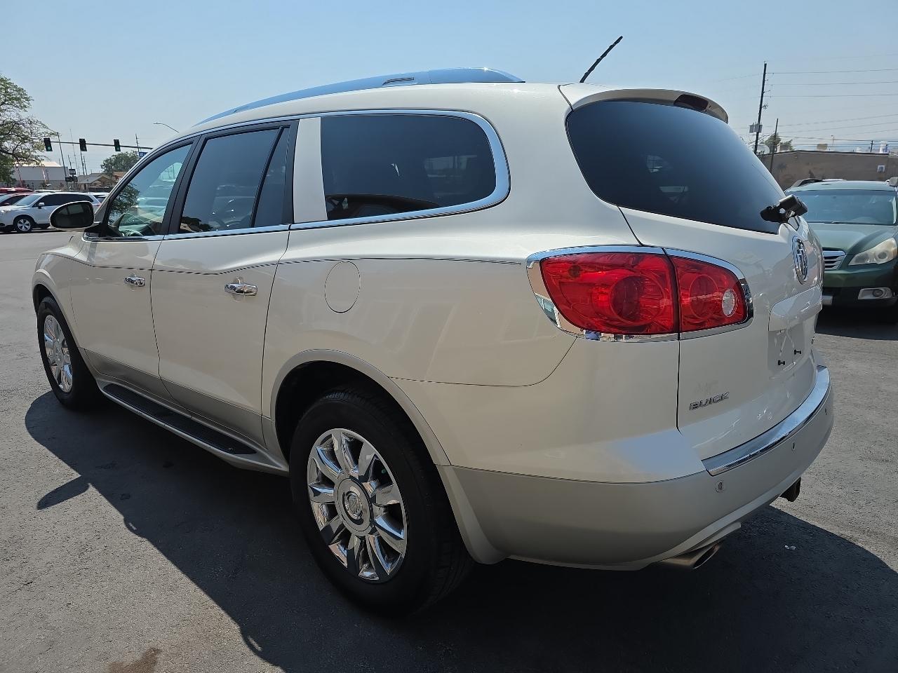 Buick Enclave AWD 4dr CXL-2 2011