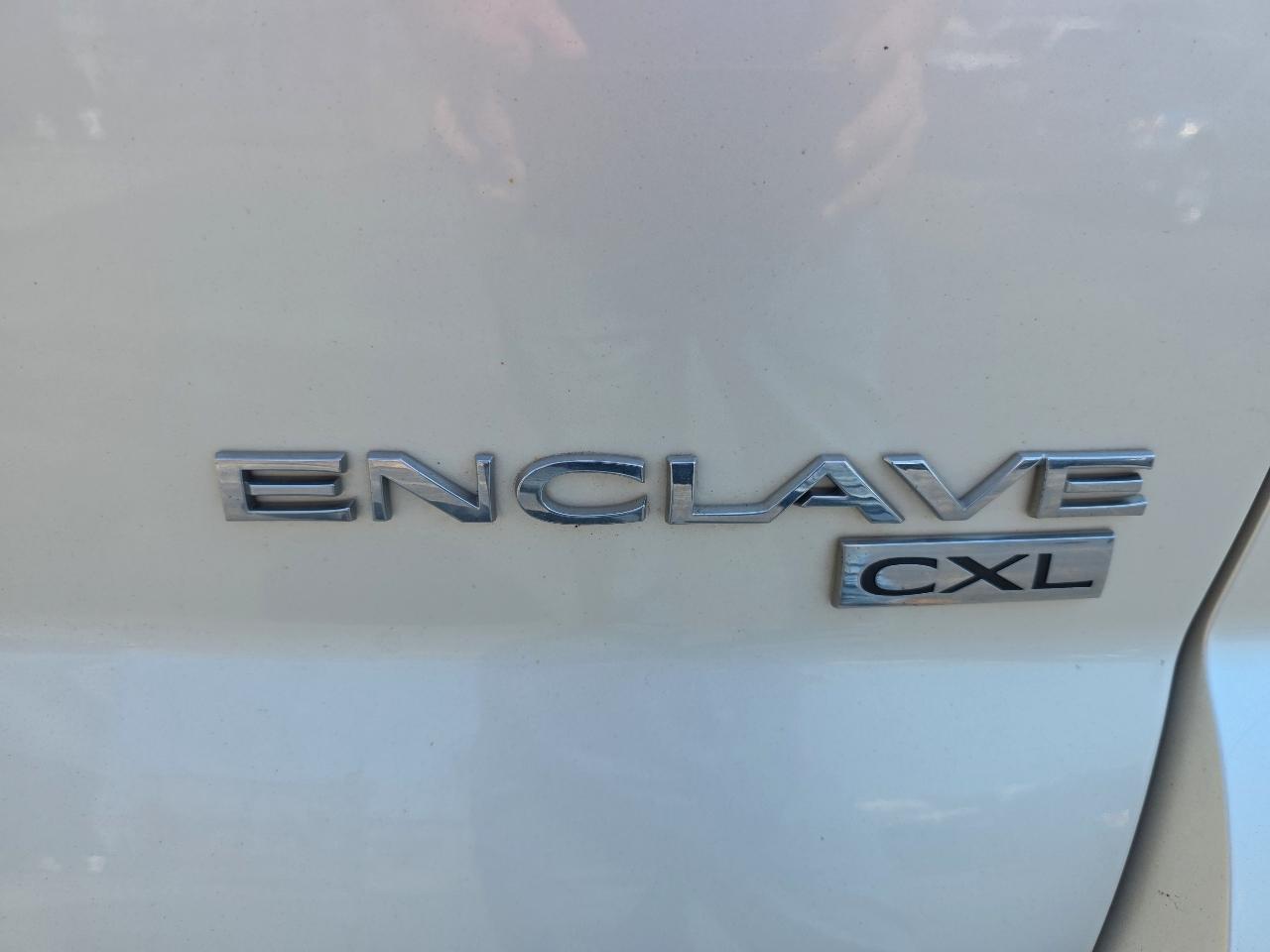 Buick Enclave AWD 4dr CXL-2 2011