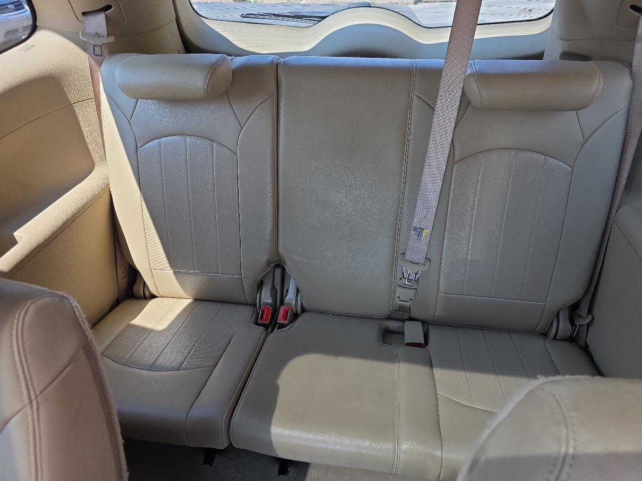 Buick Enclave AWD 4dr CXL-2 2011