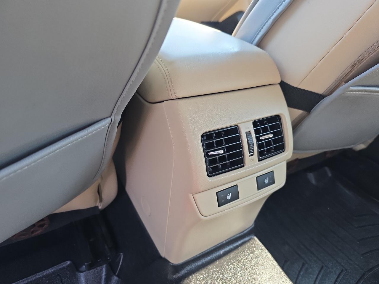 Subaru Outback 4dr Wgn 3.6R Limited 2015