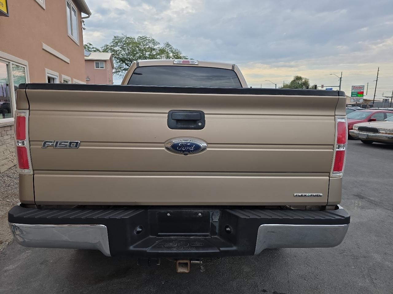 Ford F-150 4WD SuperCrew 145" XLT 2012
