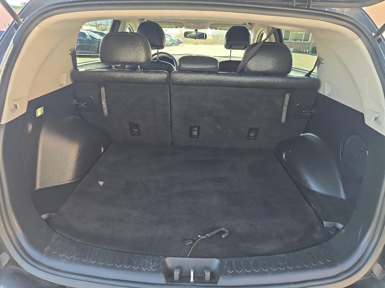 Kia Sportage 2WD 4dr SX 2012