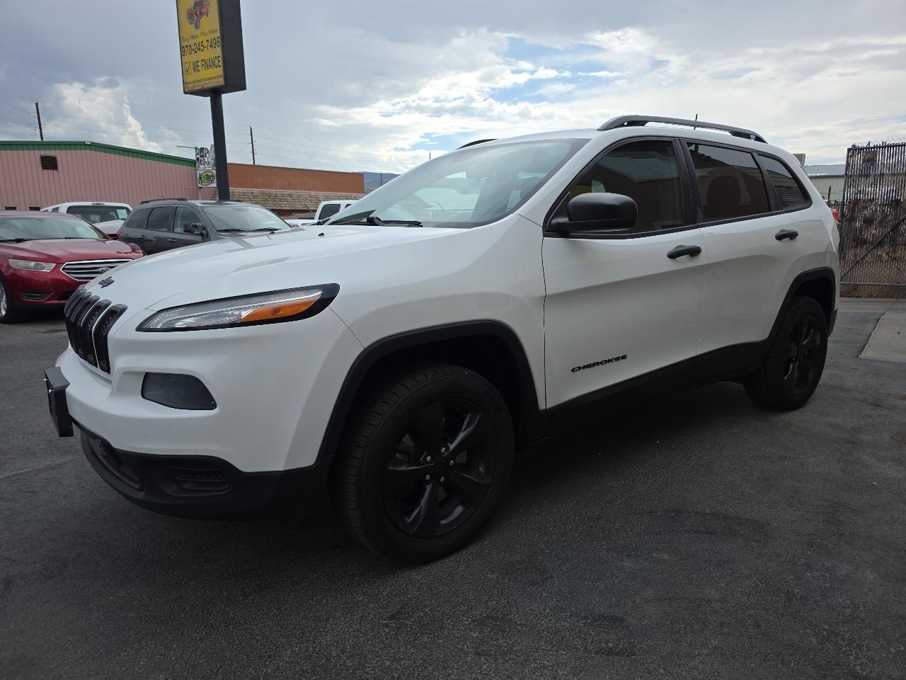 Jeep Cherokee Altitude FWD *Ltd Avail* 2017