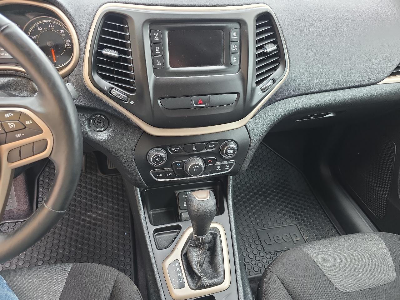 Jeep Cherokee Altitude FWD *Ltd Avail* 2017