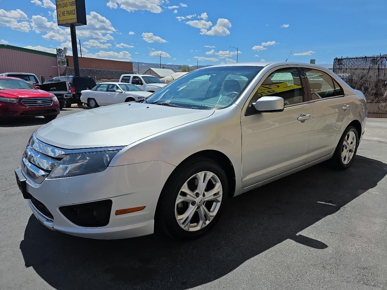 Ford Fusion 4dr Sdn SE FWD 2012