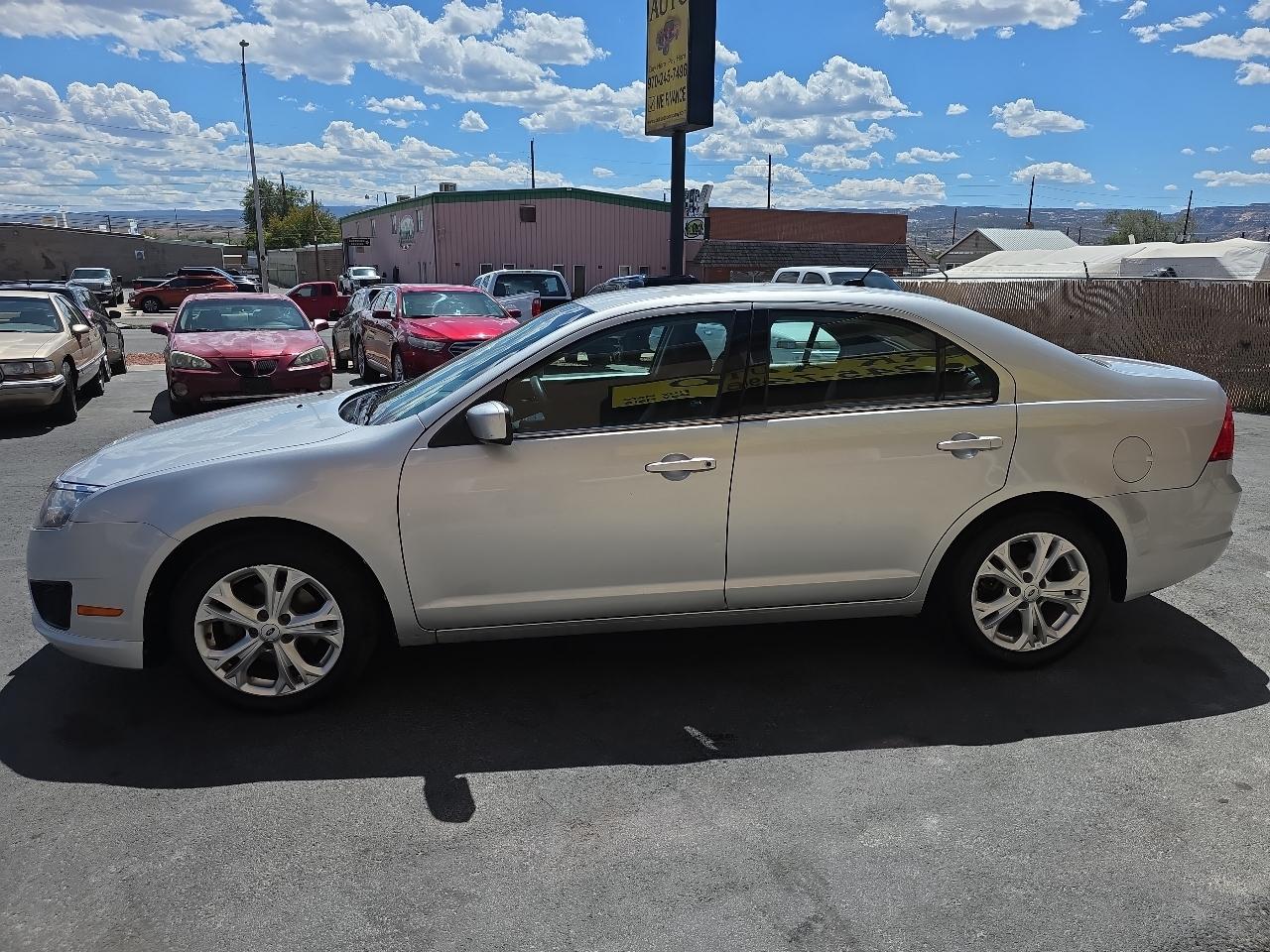 Ford Fusion 4dr Sdn SE FWD 2012