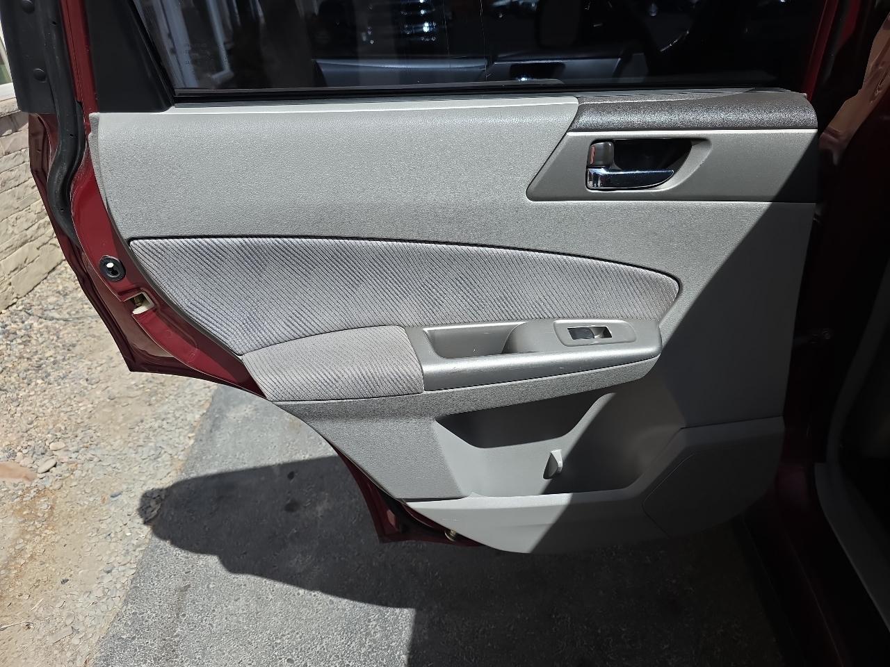 Subaru Forester 4dr Auto 2.5X Premium w/All-Weather Pkg 2010