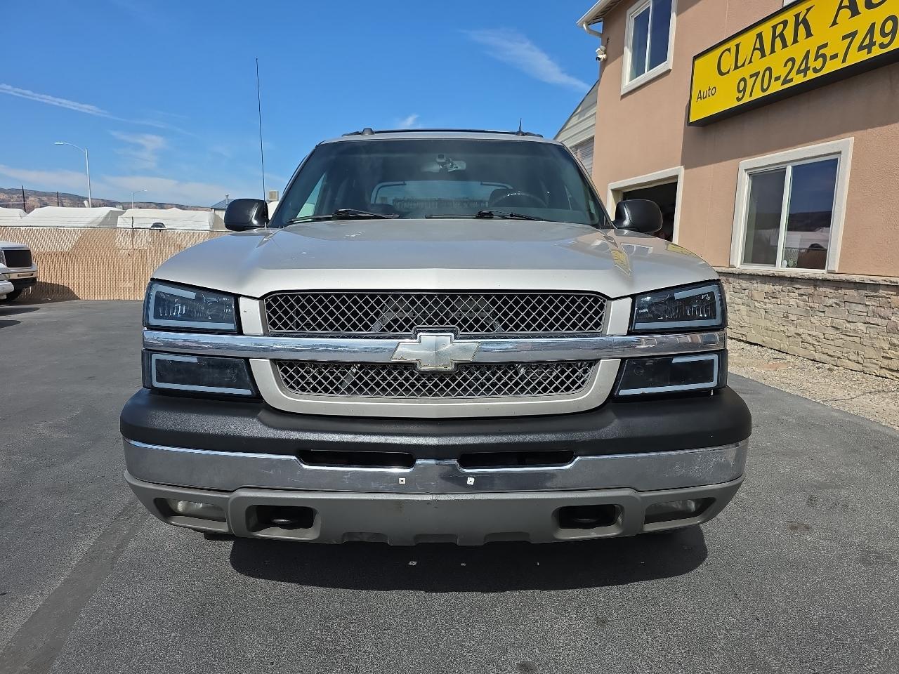 Chevrolet Avalanche 1500 5dr Crew Cab 130" WB 4WD Z71 2004