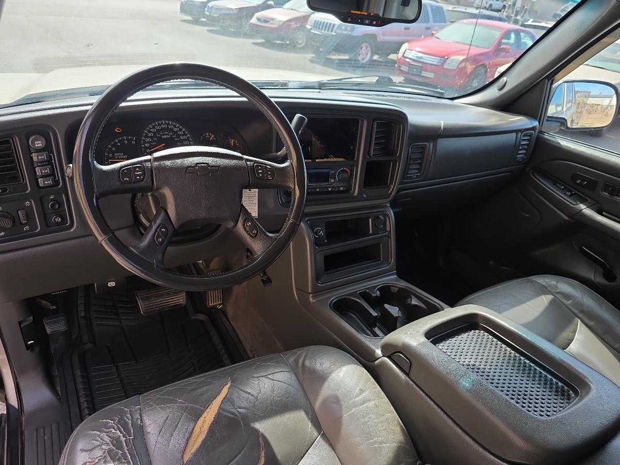 Chevrolet Avalanche 1500 5dr Crew Cab 130" WB 4WD Z71 2004