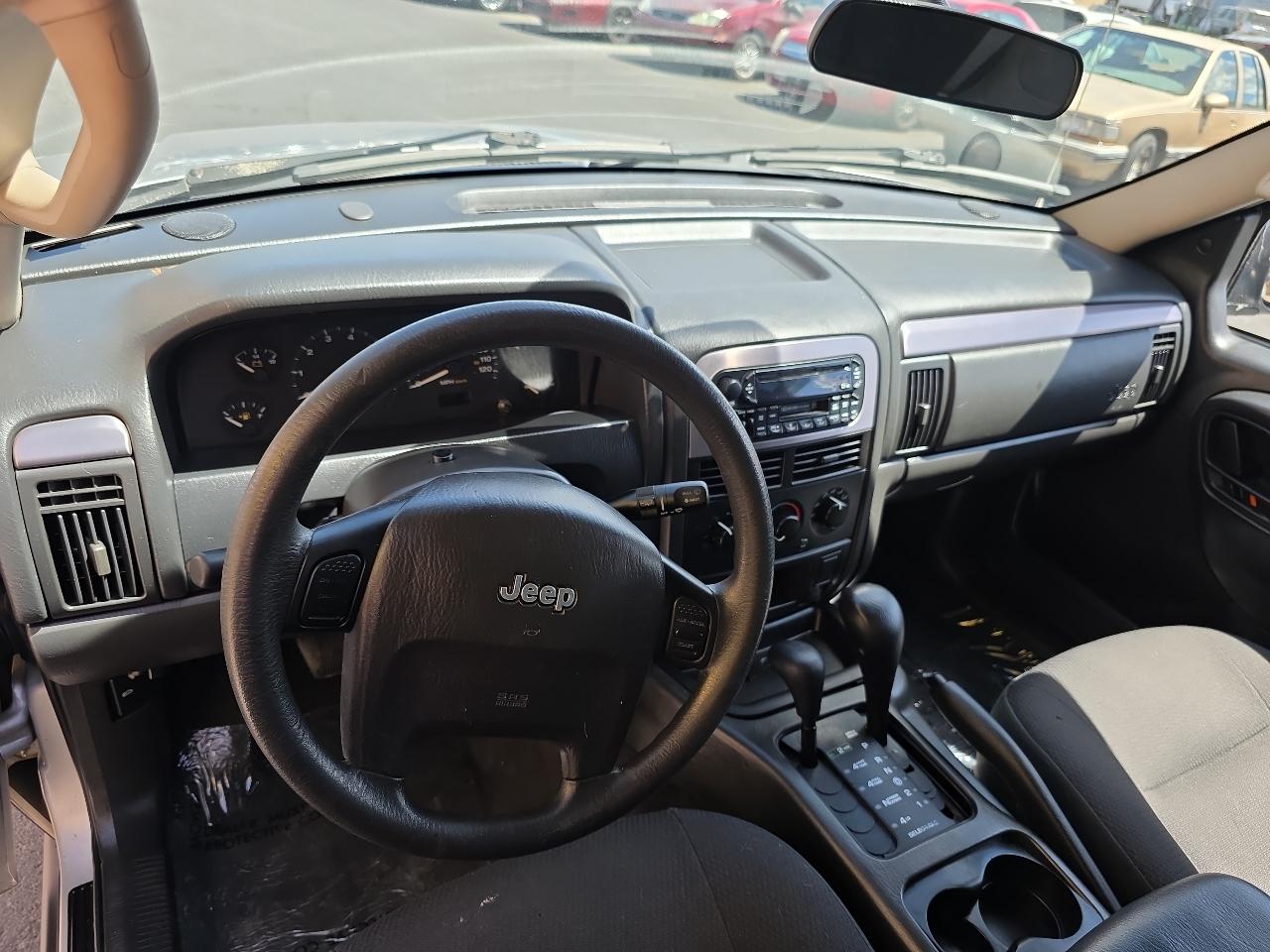 Jeep Grand Cherokee 4dr Laredo 4WD 2004